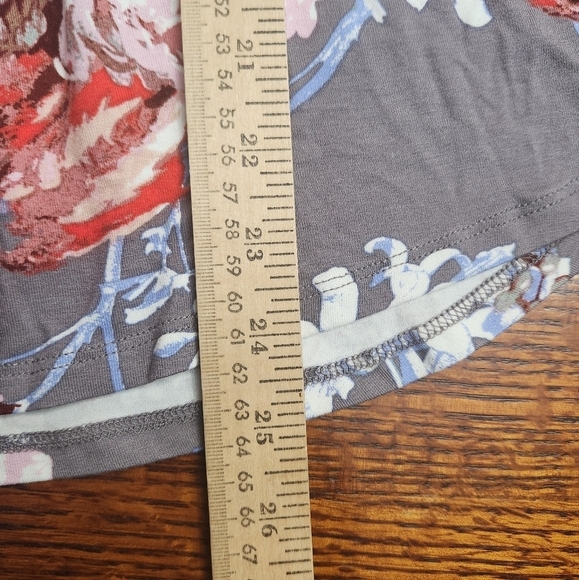 Stitch Fix Daniel Rainn Branwen knit top size Small NWT gray floral - Picture 11 of 11